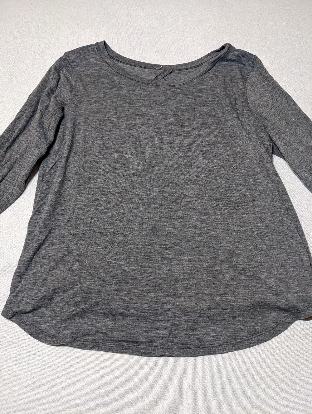 Lululemon Split Back Long Sleeve Shirt - Size 6